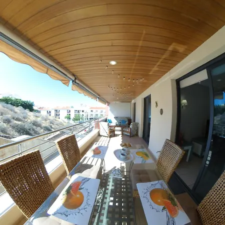 Spacious 2 Beds Appt With Pool In A Large Complex アパート *