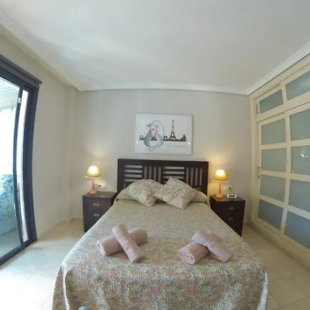 Apartmán Spacious 2 Beds Appt With Pool In A Large Complex Puerto de Santiago (Tenerife)